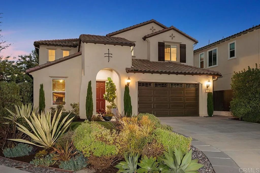 1504 Leonis Pl, Vista, CA 92083